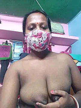 LovelyDarling1997 - Showing pussy