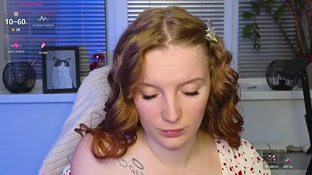 Mary_Blu - naked dancing