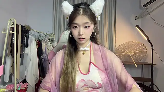 Xiaokun1008 - 换衣服古风舞蹈一支