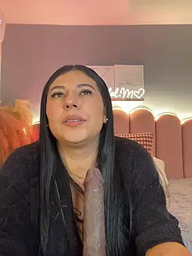 KendalMilleer - suck both your nipples at the same time