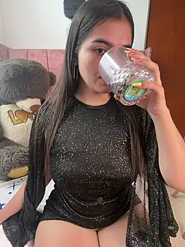 Estrella22 - finger in my ass