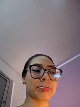 Amira_cute2 - finge rin my ass 🍑