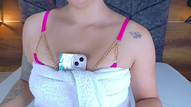 AnnieRouse__ - Spank my big ass 1min+oil🍑