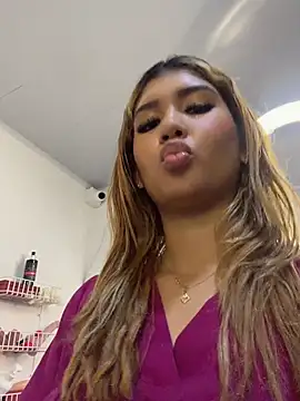 Kinky-Spa - SUCK CLIENT TITS 🍒👅