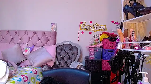 Lanaqueen699 - SUCK NIPLLES SPIT MOANS