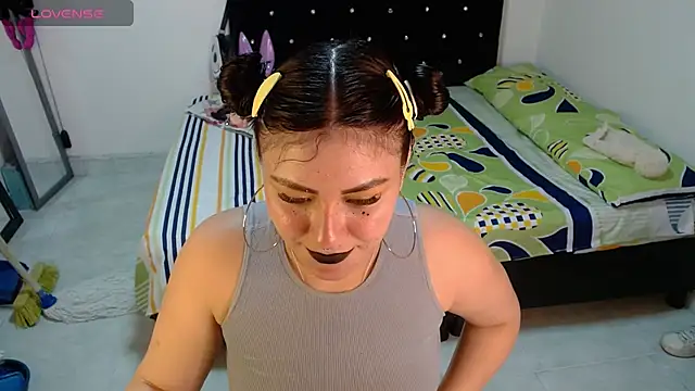 Soniafuckboobs - lush in ass + finger pussy