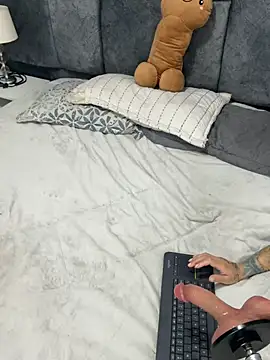 Cristal_Velle - Vibrator on high + ass bounce