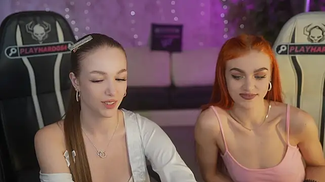 Ella_054 - show tits Ella /Natasha /Lexi 1 g