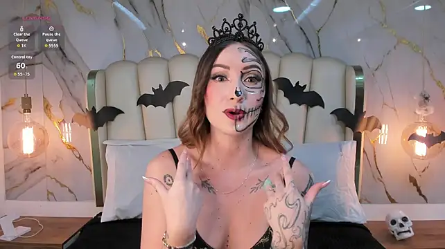 Hannah_Lane - 💋A kiss from beyond the grave💀