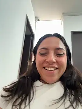 MeggyMae_ - show asshole in doggy