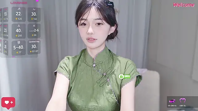 476952- - 换新麦克风