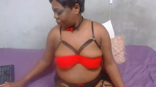 SexykinkyslutXX