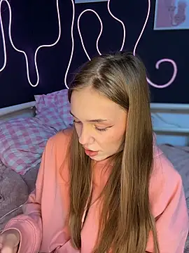 MilaMoone - fingerfuck 💦 slide finger in pussy🥵