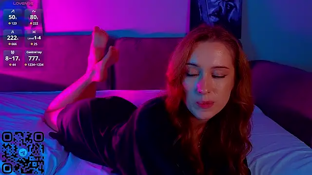 UnaPage - hand in panties + 2 min control toy