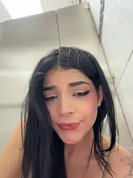 ArieliciousXXX - FUCK PUSSY WITH DOMI 😈IN PUBLIC❤️‍🔥