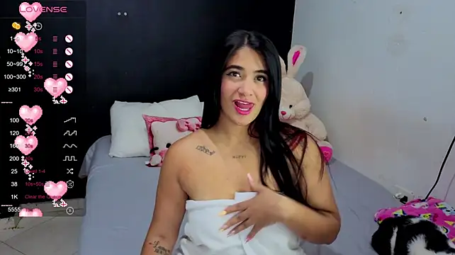 LIA_CARTERR - show tits