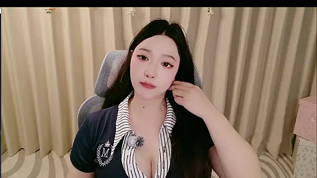 Xiaoxiao-yang - 精油揉胸加特林😍