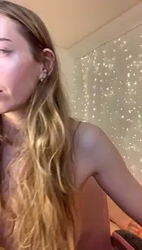 BeautyEliise_ - shake my ass in panties