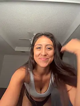 SonnySoless2 - Squirt outside in yard tkt