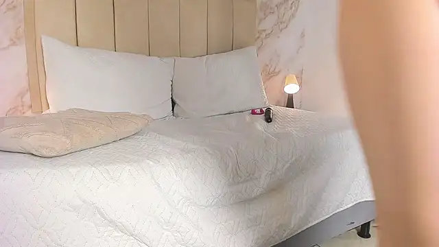 Catalina_222 - Tits out + Oil+ Massage 🍒🍒