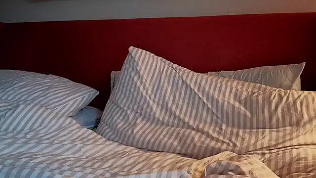 Nicolequinn - buttplug dirty talk