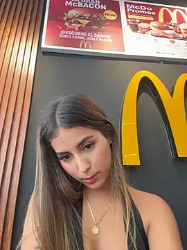 Valeria-escobar - FUCK ME IN FRONT A GIRL IN PUBLIC🔥