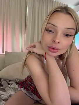HannaXLove - 👋 Claque fort mon GROS CUL