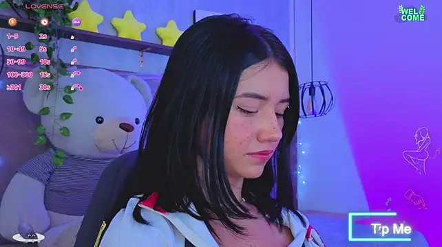 April_bennett - Tits out x3min ♥