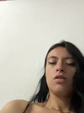 LiaCollings - How pretty you look Lia