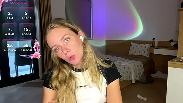 One_On_Mllion - sexy tease shorts)