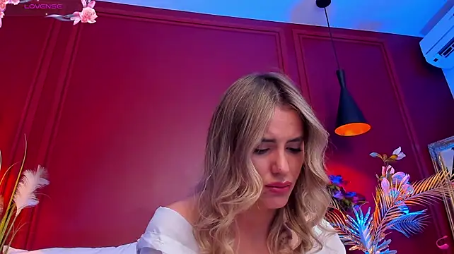 LunaKale - 5 spanks😈