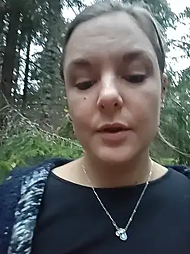 SwedishJennifer - Dildo pussy in the woods