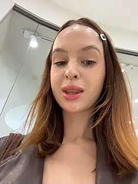 Outdorable - Go t bathroom t undress all