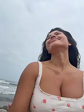 Sexi_noemi - squirt rain 💦💦💦