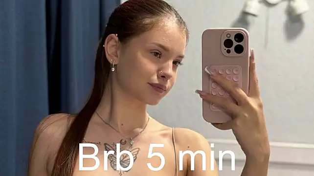 Lullmisty - pinch my nipples really close to cam