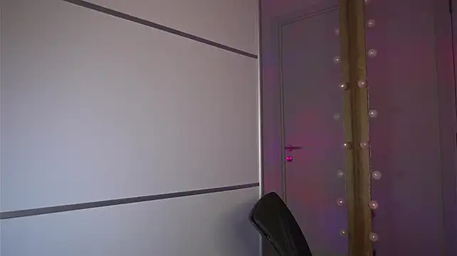 Cocosweetty - Naked for 10 min