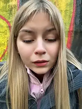 RossyMood - tight tight CAMELTOE+sit on u FACE PUBLC