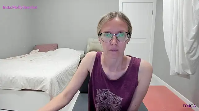 MollyStory - Masturbate