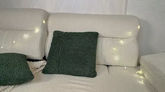 Lillit_vivit - Topless ride the pillow