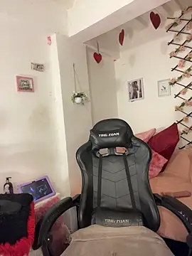 Karinacortes - Look at my tits and fuck me.