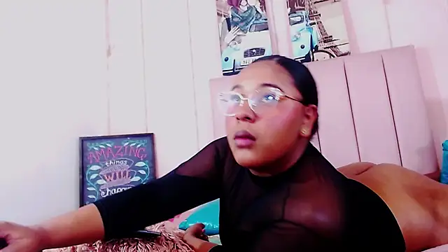 Caliyah_curves - Show tits dear!!!
