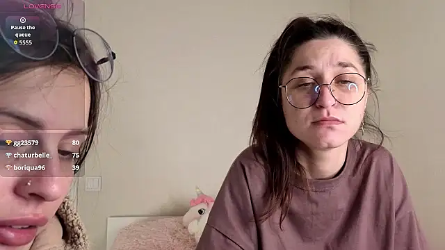 Monster_Doris - lick a hard cock