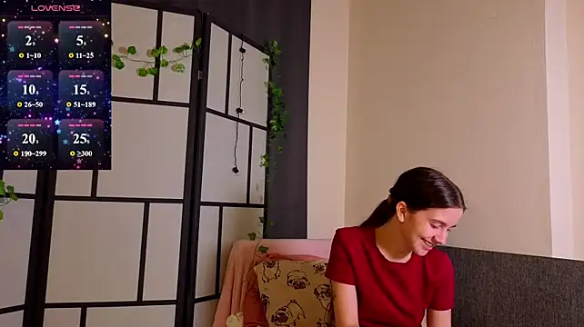 MyrtaMcclaney - massage tits under top