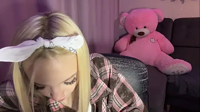Amirarerrette - cute wink <3