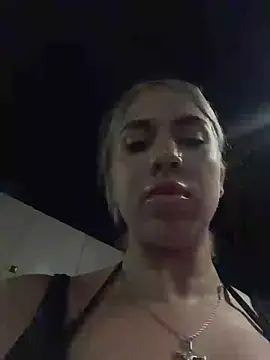 MariaMeir - En la playita una corridita ?