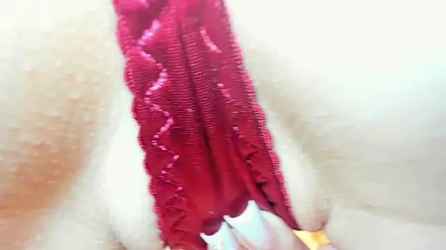 LianneBynon - full view on my butt almost no panty