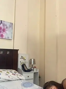 YaraSmith - fuck my dildo until I cum😜💦