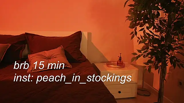 Peach_in_stockings - Goddess Seduction: slow dance + lingeri