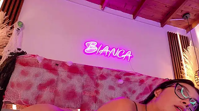 Bianca_zaens2 - SPANKS ASS AND OILL
