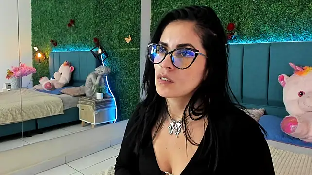 Linagh_ - Show boobs